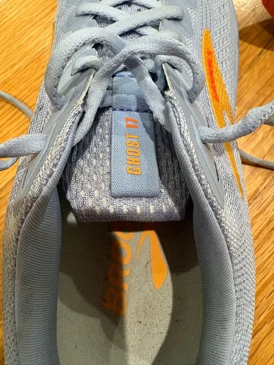 Brooks Ghost 17 Running Shoes - size 9.5 - Picture 4 of 5